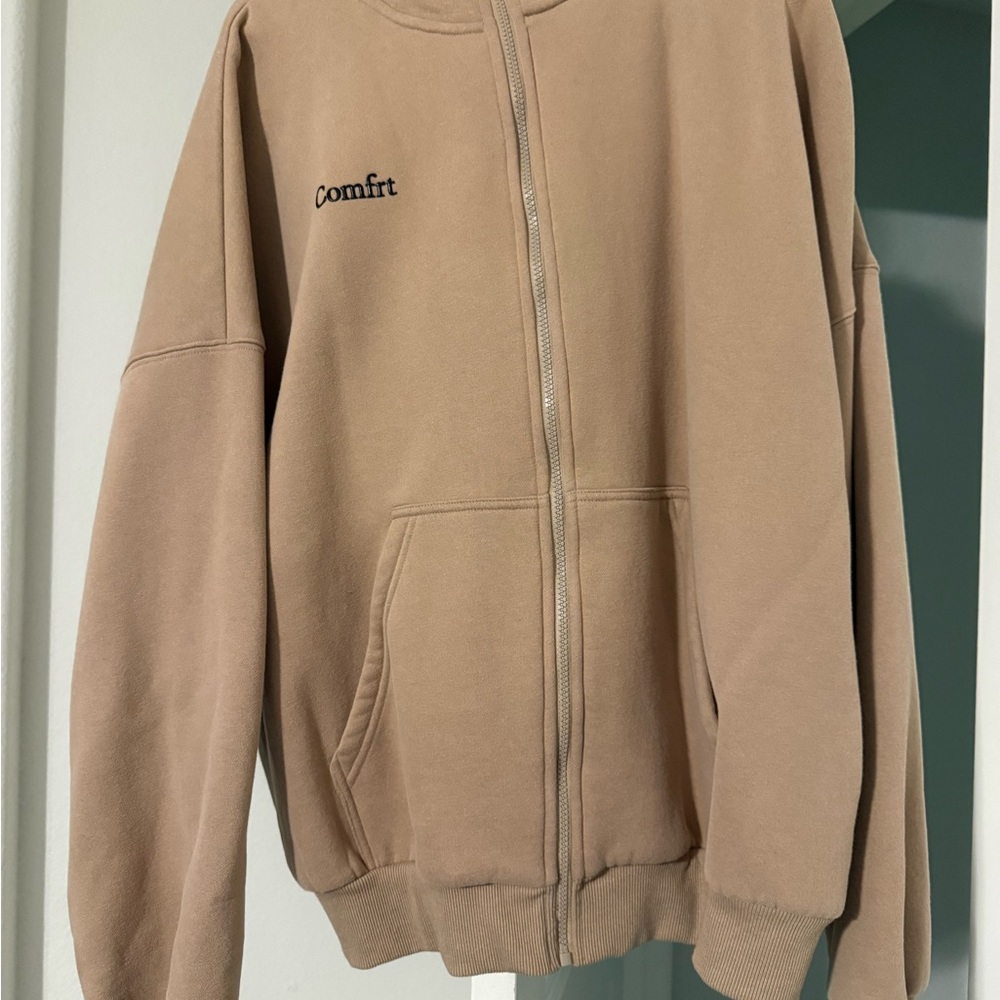 Cloud Zip Hoodie by Comfrt